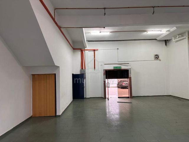 Permas 4,000 sqft 1.5 Storey Terrace Factory for Sale 1
