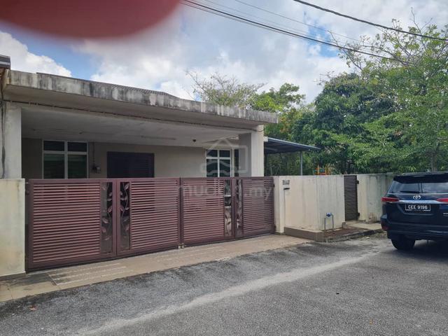 rumah semi d di cenderawasih untuk dijual 1
