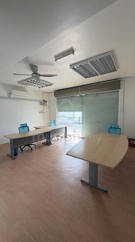 Ground Floor Office cum Shop Lot, Kota Kemuning near Canal Garden 1