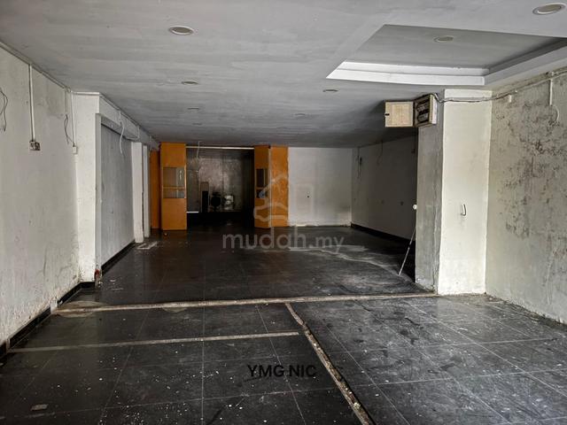 Sri Andalas, Klang-Ground Floor Shoplot For Rent 1