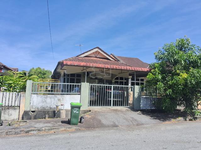 BERBALOI❗️Single Storey Semi-D @ Taman Melur Jitra Kedah 1