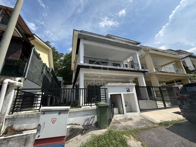 Mahkota Hills Semi-D House @ Cheras, Nice unit, below market 1