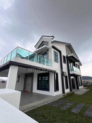 7.7km to MITC Gated Guarded Double Storey Semi D nr Ayer Keroh Melaka 1