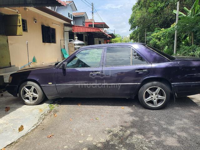 1995 Mercedes Benz 230E 2.0 (M) - 1