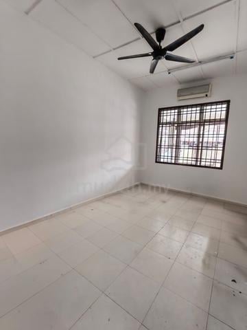 Bukit Indah @ Single Storey Terrace End Lot For Sale 1