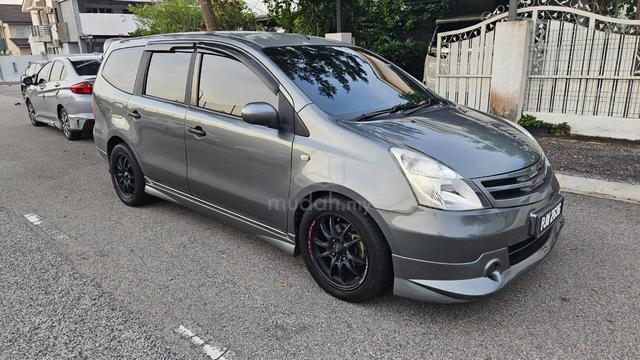 2010 Nissan GRAND LIVINA 1.6 IMPUL (A) - 1
