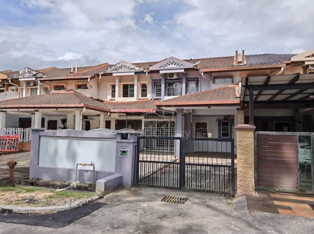 Taman Pasir Putih Pasir Gudang 2 storey house 22x80 facing no house 1