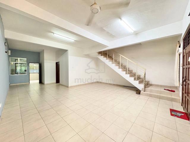 Ruby indahputra, Kulai, Double Storey, 4 bedrooms, original unit, gng 1
