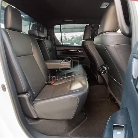 2020 Toyota HILUX 2.8 BLACK EDITION (A) - 5