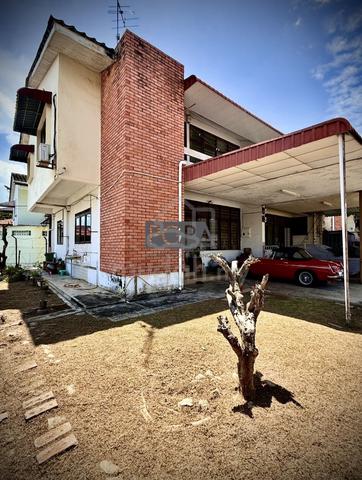 End-Lot Terrace House on Medan Tembaga, Island Park, Penang 1