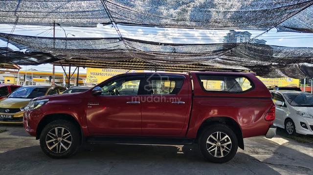 2016 Toyota HILUX 2.8 G VNT (A) - 1