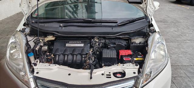 2014 Honda JAZZ 1.3 (HYBRID) FACELIFT (A) - 5