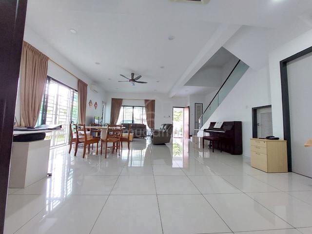 Semi D 3 Storey, Taman Saujana Suria, Kajang [35x109|Reno|Low Deposit] 1