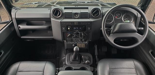 Land Rover DEFENDER 2.2 Service by LRM Year 2016 - 3