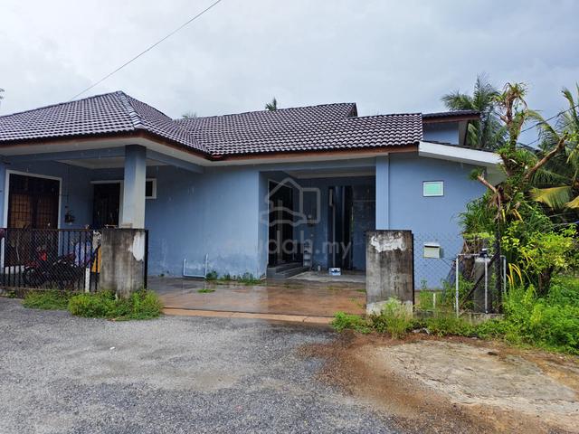 Rumah Kembar Kampung Kemumin, Kota Bharu Kelantan 1
