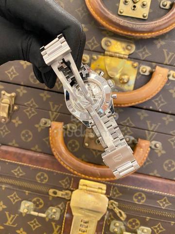 Carousel Image