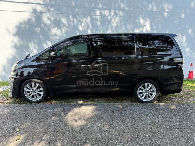2013 Toyota VELLFIRE 2.4 GOLDEN EYES II S/ROOF 360 - 2