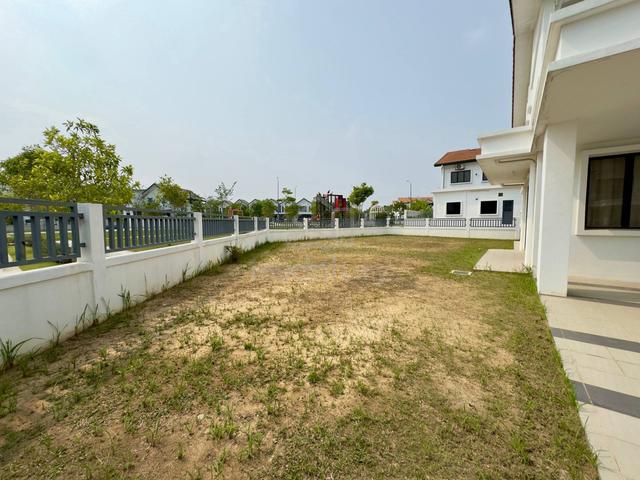 2-STOREY TERRACE CORNER LOT KASIH RESIDENCE | Freehold 1
