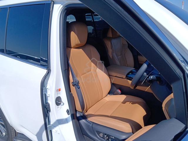 2024 BOOKNOW MLevinson Modellista Lexus LX600 3.5 - 5