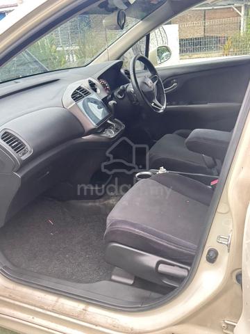 2006 Honda STREAM 1.8 RSZ (A) - 4