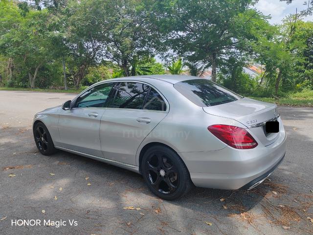 2016 Mercedes Benz C200 AVANTGARDE 2.0 (A) - 4