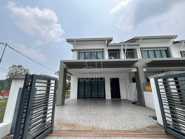 2 Stry Corner Lot Fully Furnished Sg Merab Near To Putrajaya For Rent 1