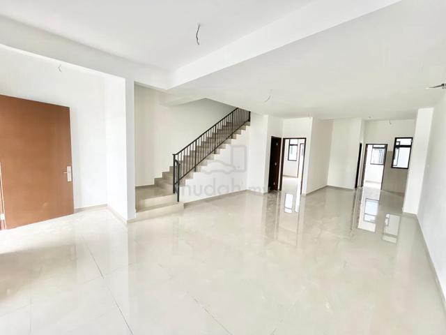 Dato Onn Double Storey Terrace Brand New Unit @ Setia Indah 1