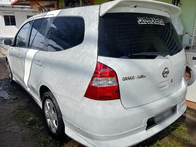 2011 Nissan LIVINA 1.6 X-GEAR (A) - 4