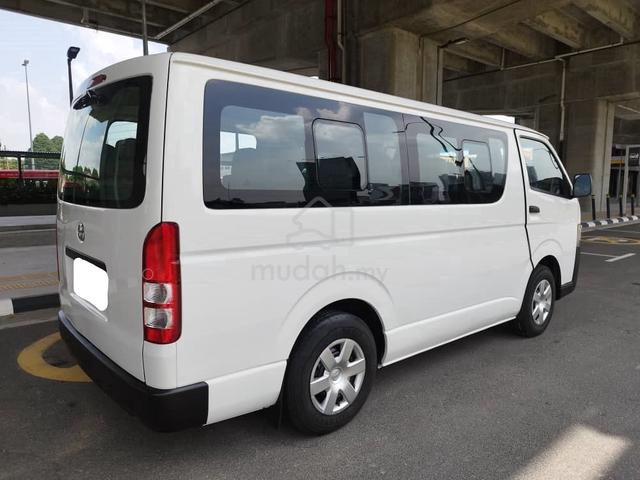 2017 Toyota HIACE 2.5 (M) Window Van 14 Seat - 4