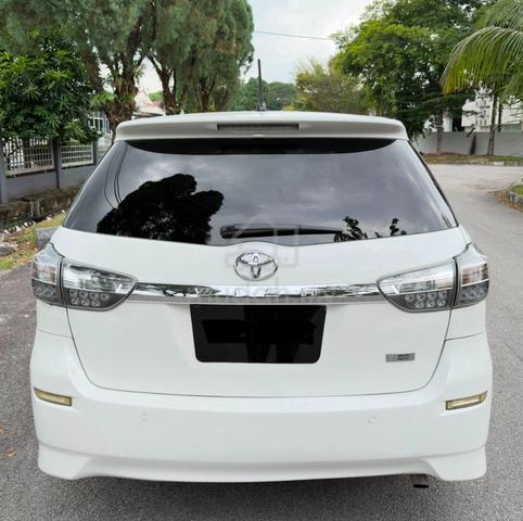 2015 Toyota WISH 1.8 X (A) FACELIFT - 4