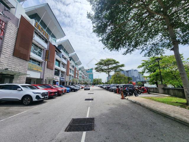 CORNER Shoplot 4 storey✅️ Laman Seri Business Park Sec 13 Shah Alam 1