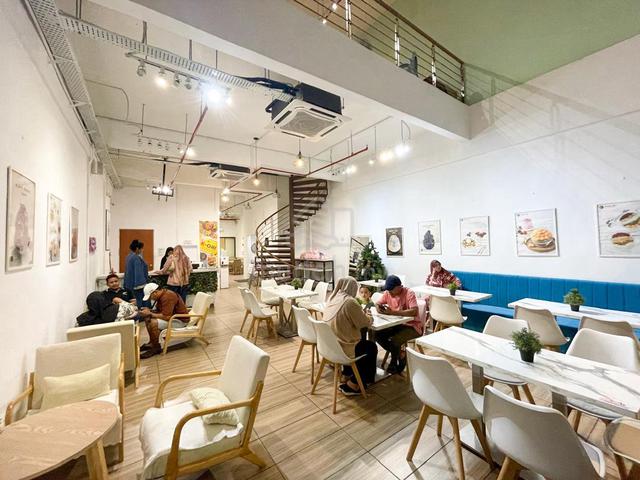 Dessert cafe for sale  2