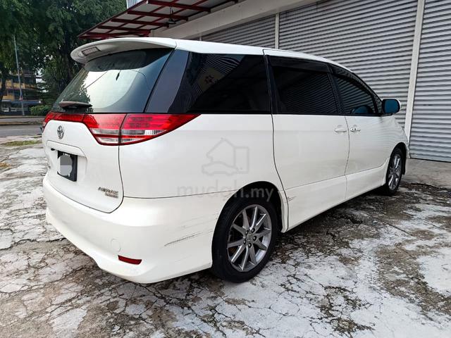 Toyota Estima ACR55 2.4cc Aeras S 8 seater - 3
