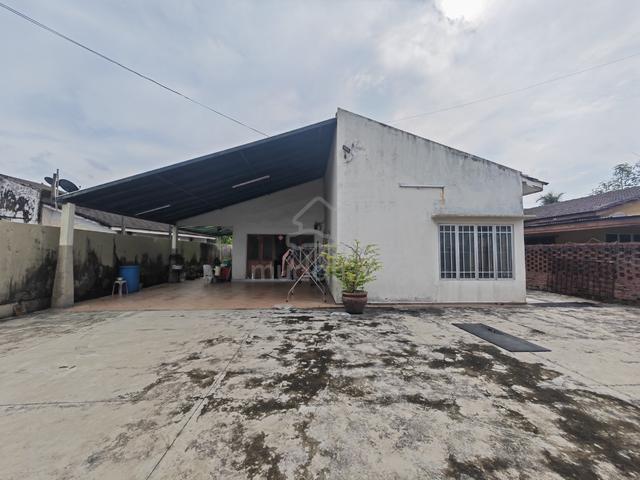 【BUNGALOW】1 storey house Freehold 6 bed New Green Park Rawang Town 1