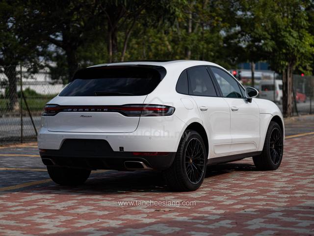2021 Porsche Macan 2.0 Sport Chrono Package - 3
