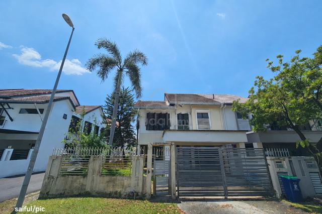 EndLot Facing Open Double Storey Seksyen 9 Putra heights Subang Jaya 1