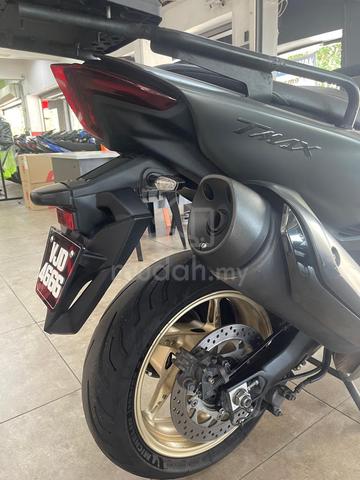 Carousel Image