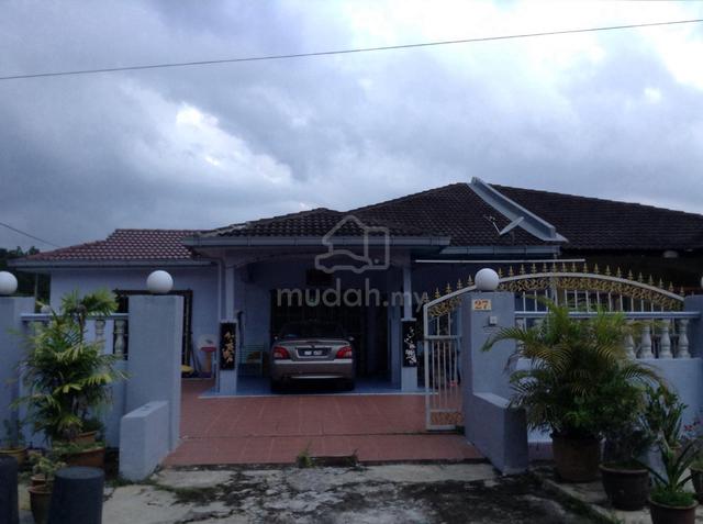 Semi-D Fully Extended Renovation Below Market Value 1