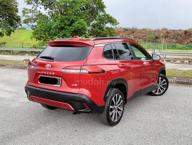 2022 Toyota COROLLA CROSS 1.8 V (A) 33kMILEAGE SUV - 2