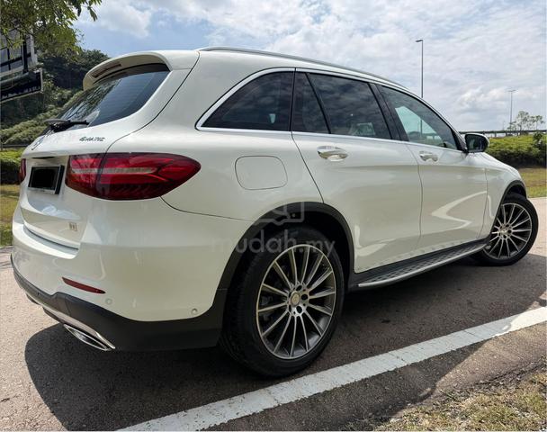 Mercedes Benz GLC250 2.0 AMG 4MATIC Fully Loaded - 3