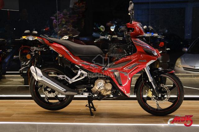 2023 - Benelli R18i R18 ( 1k KM ) - Motorcycles for sale in Muadzam ...