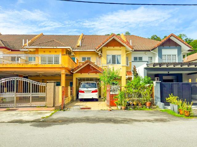 2 Storey Terrace House Bandar Kinrara BK5 Puchong 1