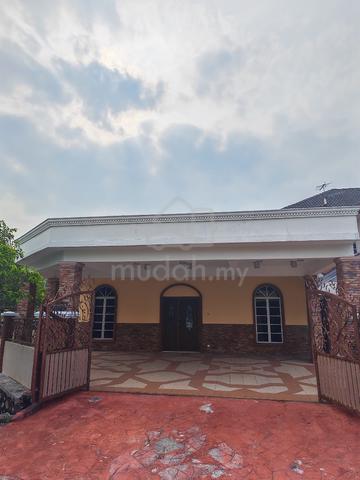 2 storey Corner Lot & with Extension (5 mins to MRT) 1