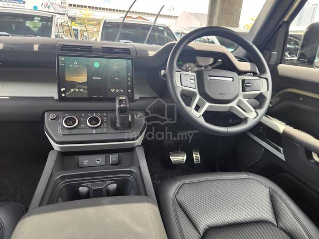2022 Land Rover DEFENDER P300 110 SE 7 Seat P/Roof - 3
