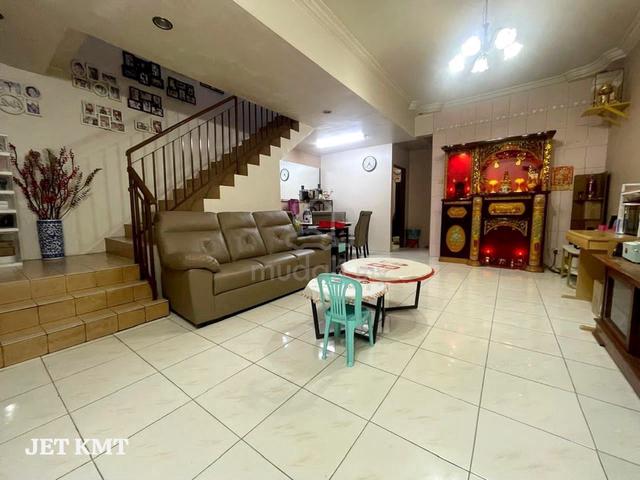 [Full Loan]Renovated 18x60 Taman Suria Pendamar Port Klang 2 Storey 1