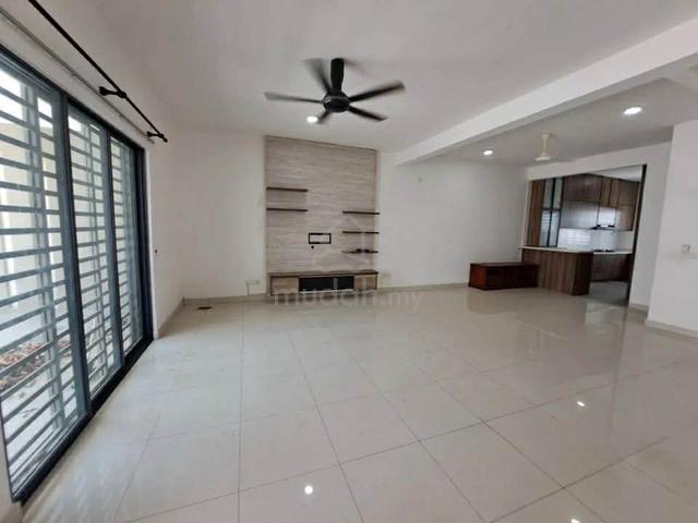 Renovated Double Storey Terrace In Forest Height Aster for Sale 1