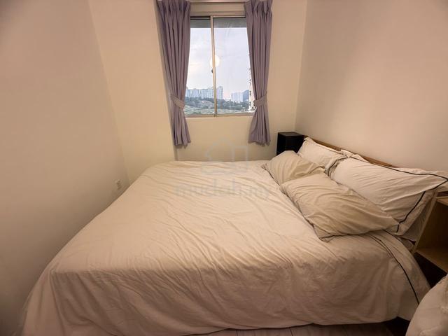 NEARBY GURNEY: Middle Room at Taman Kristal, Tanjung Tokong 1