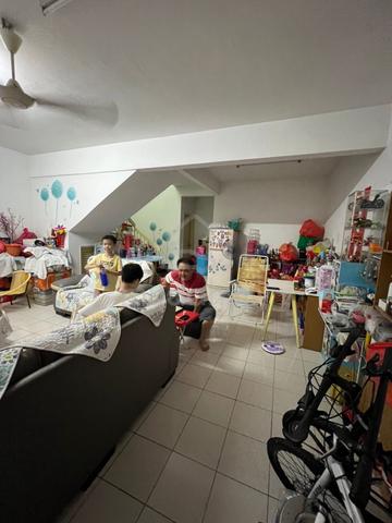Double Storey Terrace,Taman Puncak Jalil, Selangor. 1
