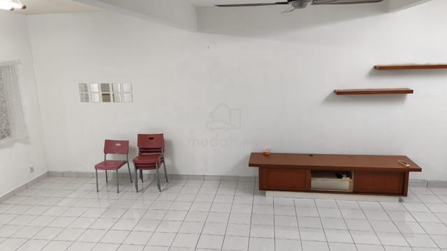For Rent: 2 storey Anggerik Tainia, Kota Kemuning, near Chung Hua Scho 1