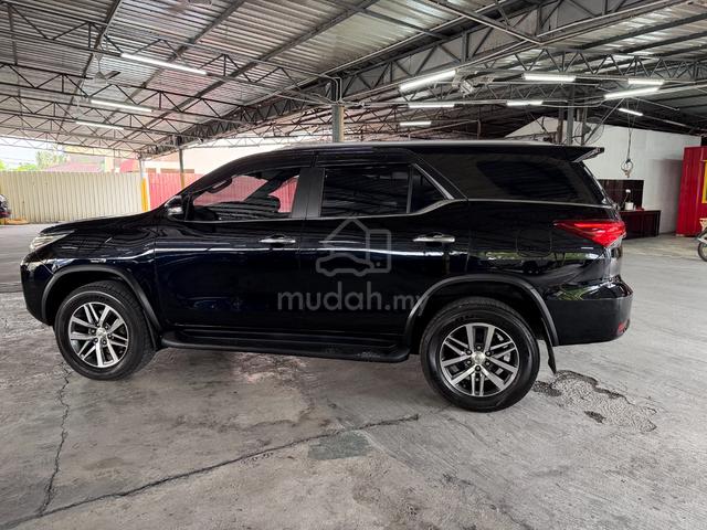 2017 Toyota FORTUNER 2.7 SRZ 4x4 LIkeNew PETROL - 5